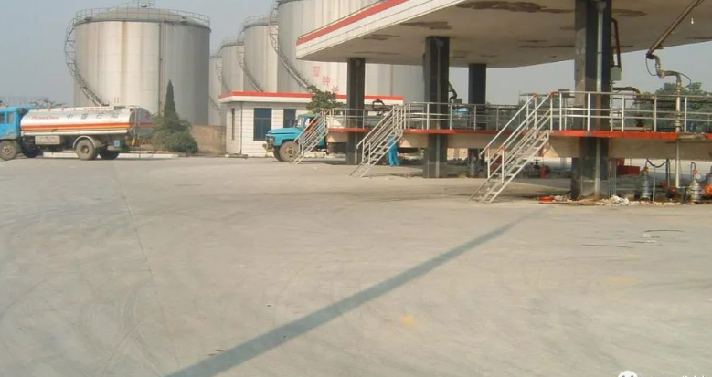 為何企業(yè)要用防靜電不發(fā)火地面，什么是防爆地面